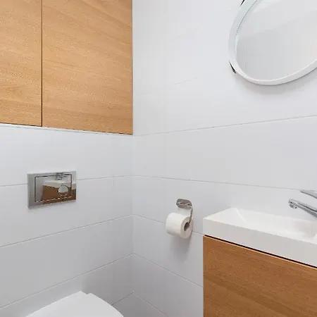 A'la Castle Wysockiej By Renters Apartament